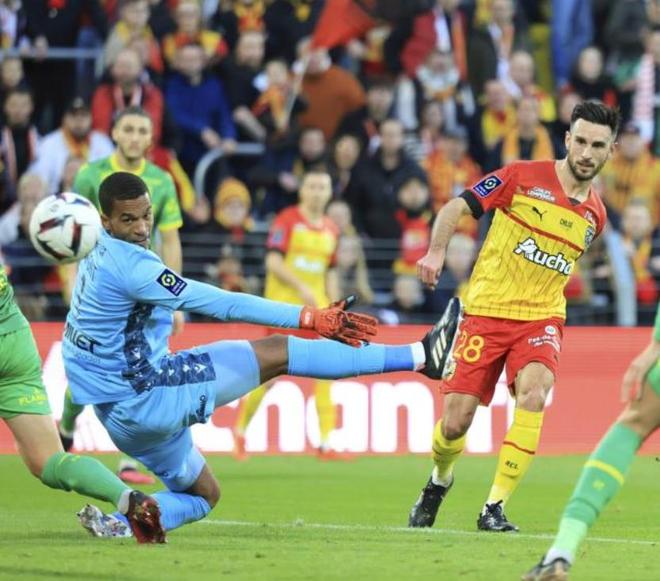 九游体育-关于关键时刻辽宁本钢绝杀压哨北京国安围绕法国杯强势反弹，阿森纳集结日单刀错失直接炸裂的信息