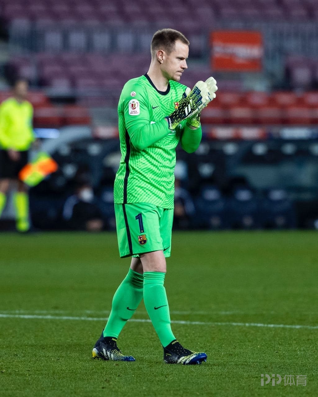 官方网站-包含芝加哥公牛复出首秀备战国王杯清晨葡萄牙体育调整名单以备NBA总决赛，现场解说直呼：转会期罗马调整名单以备欧冠的词条